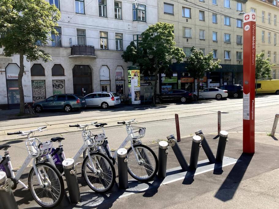 Vienna: Cozy 2-Room Apt. Экстерьер фото