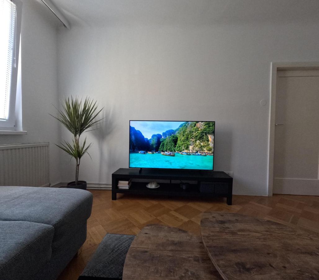 Vienna: Cozy 2-Room Apt. Экстерьер фото