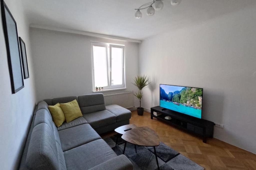 Vienna: Cozy 2-Room Apt. Экстерьер фото
