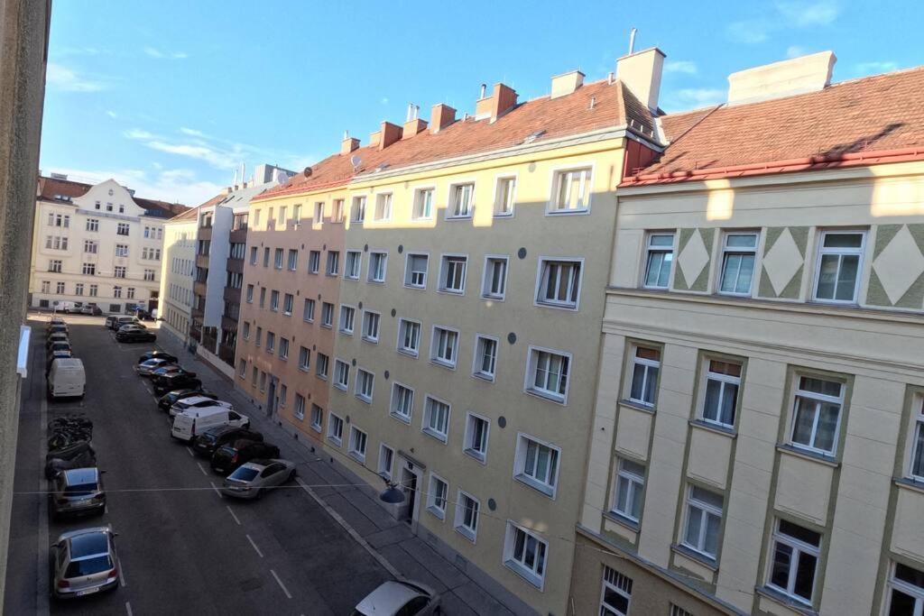 Vienna: Cozy 2-Room Apt. Экстерьер фото